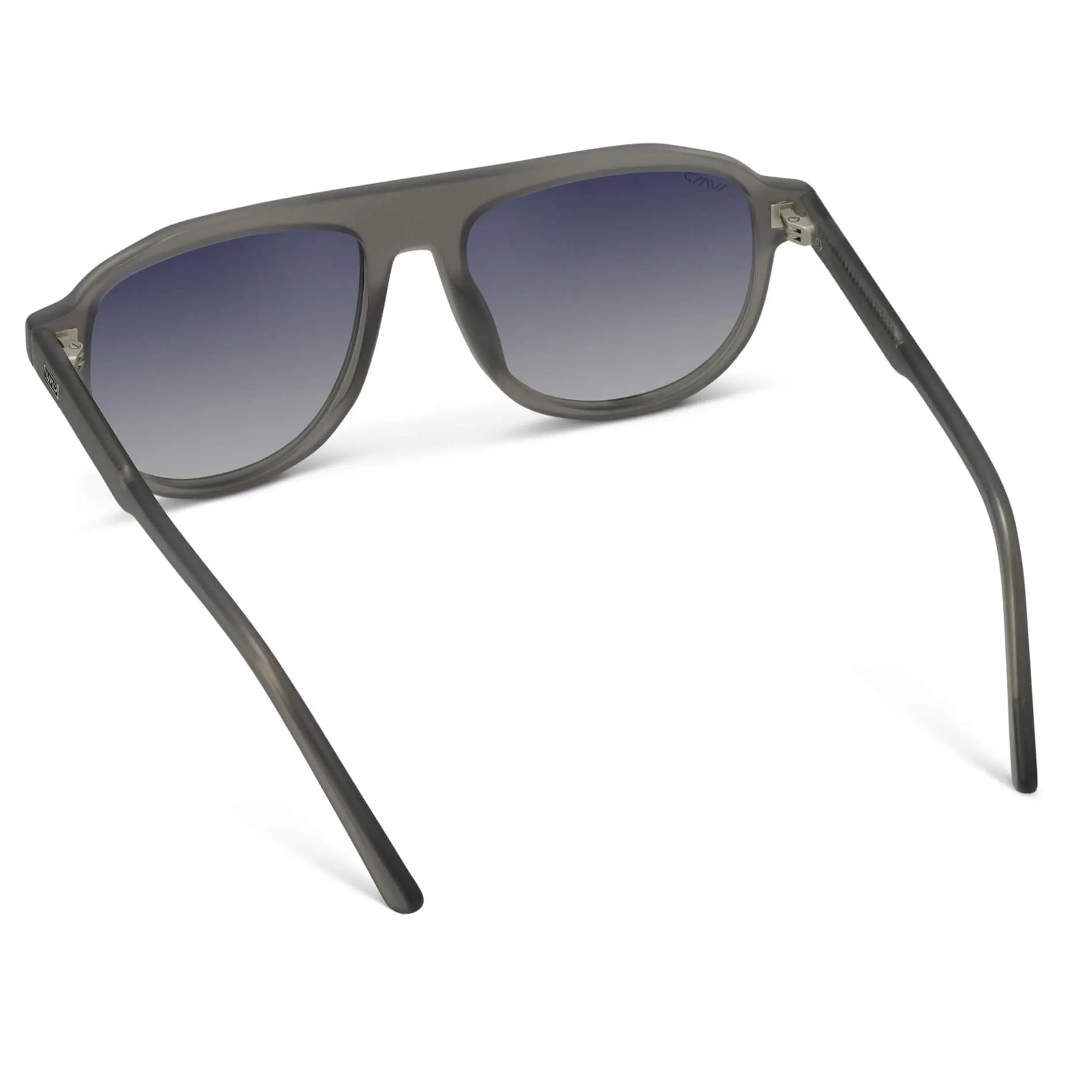Wyatt | Polarized