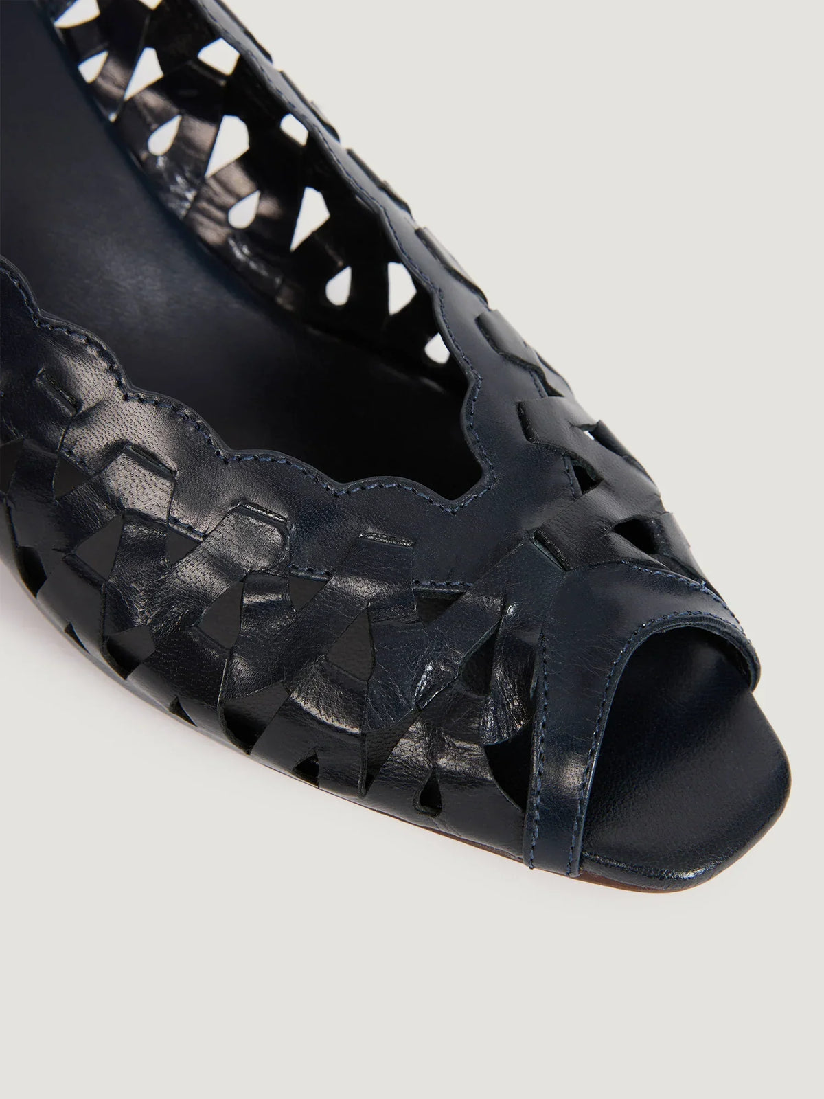 BORDELAISE sandals