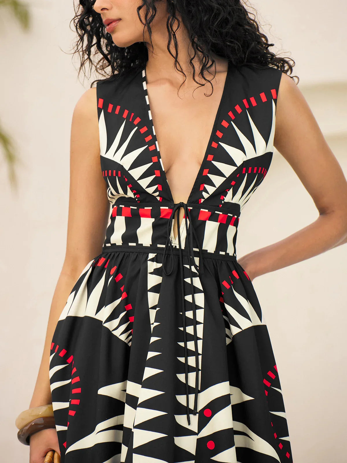 Geometric Graphic V-Neck Tie-Waist Zipper Sleeveless Dress