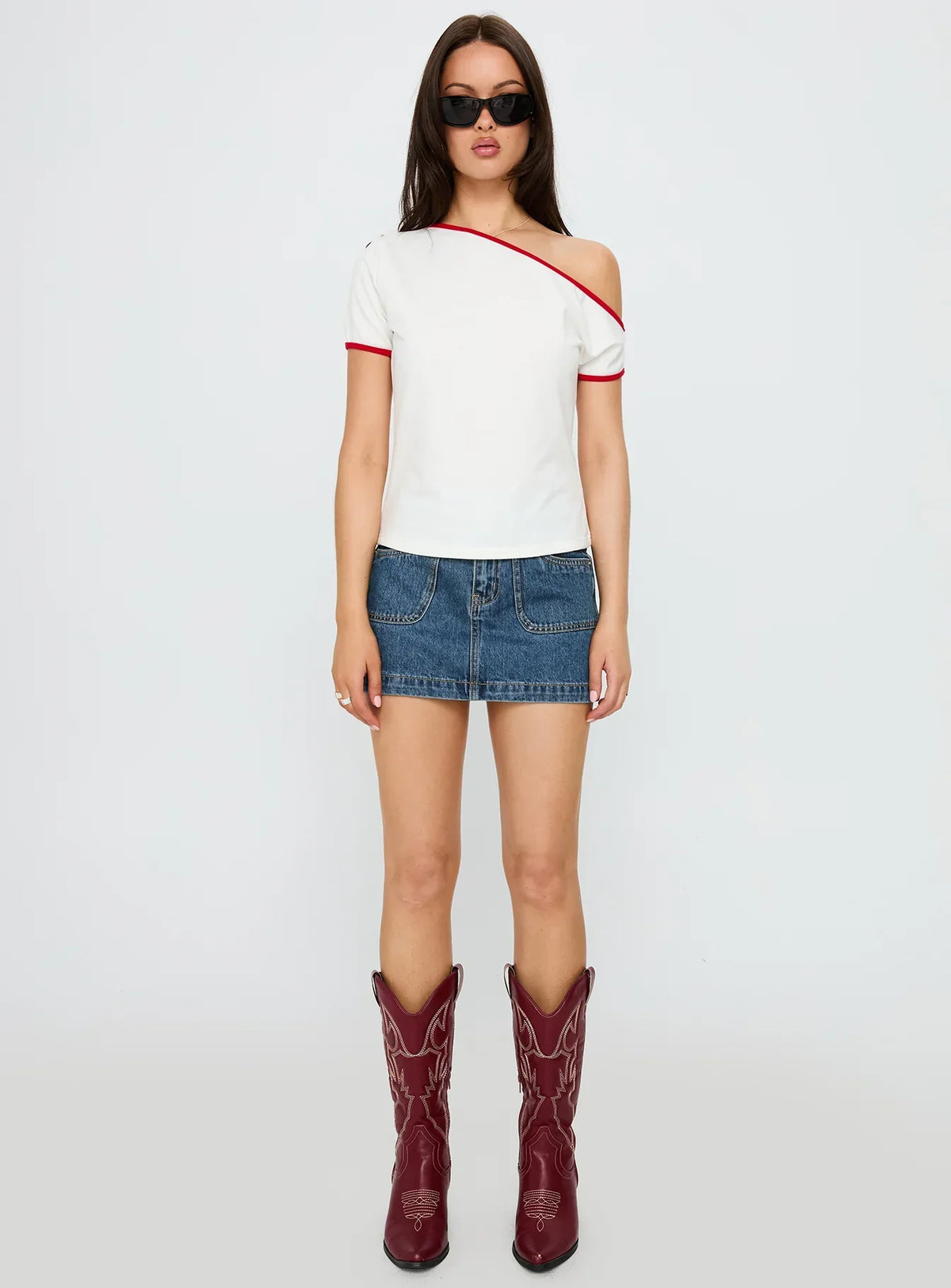Kelsa Off Shoulder Contrast Trim Top White / Red